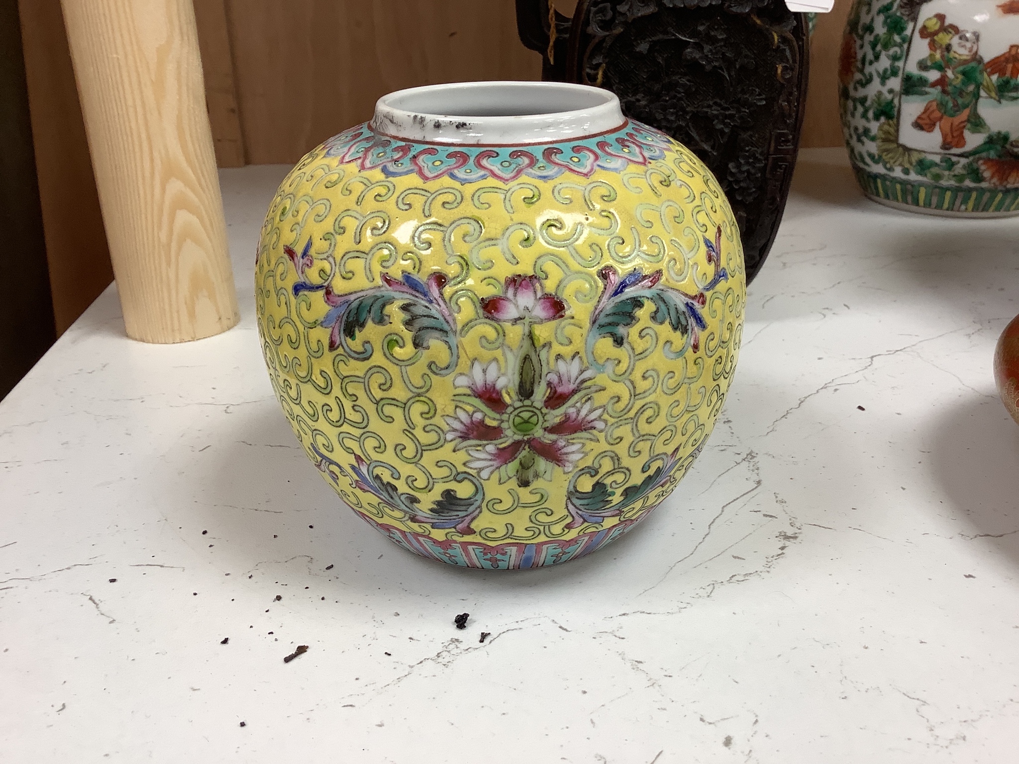 A group of mixed Chinese/Japanese ceramics to include three various jars, a vase, a censer and a lacquer jug, tallest 23cm